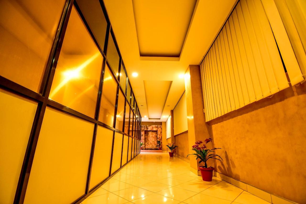 Hotel Ok カンパラ エクステリア 写真